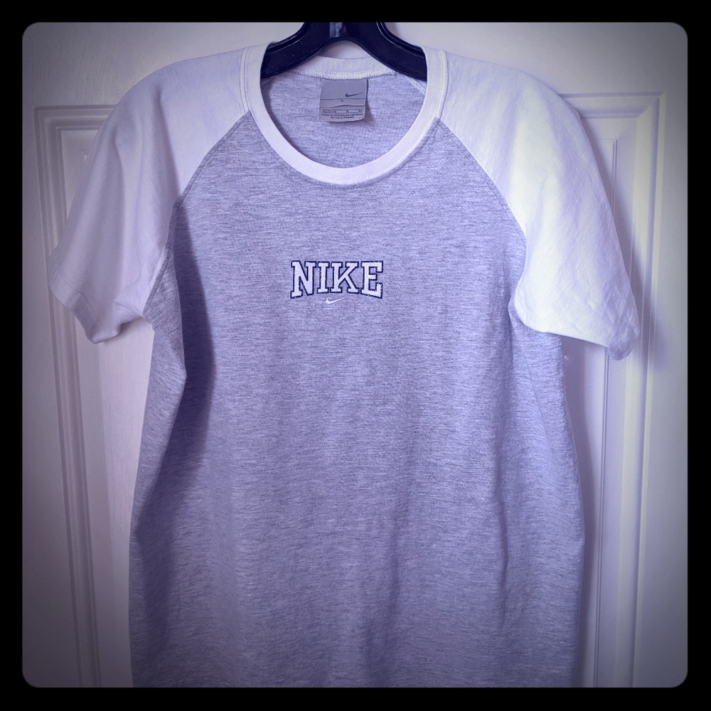 Nike tshirt